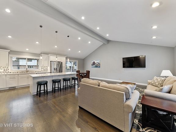 5th image of 2024 E Fremont Ct