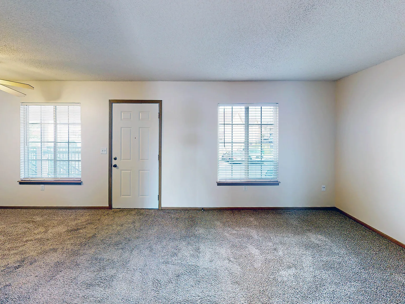 Ridgeport Apartments and Townhomes — Photo 3