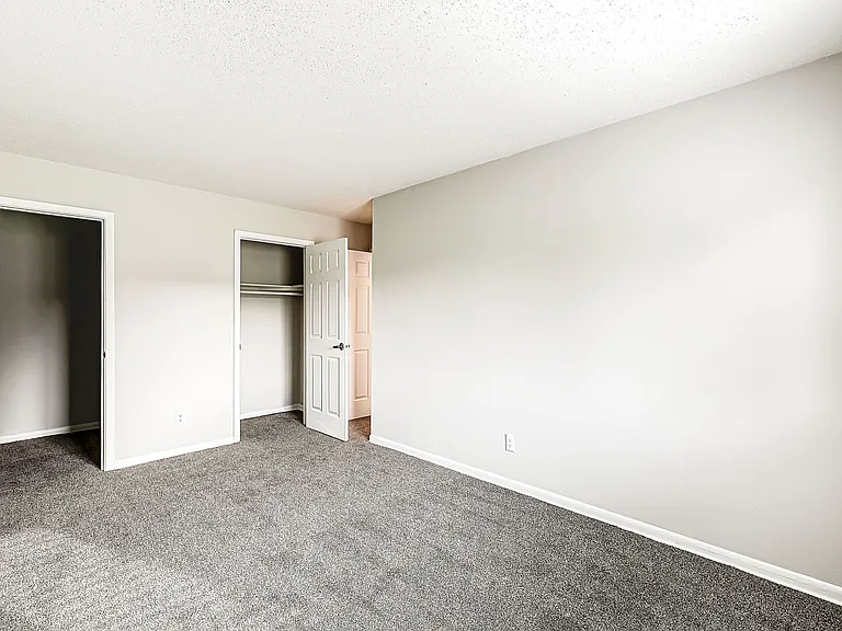 Ninth Avenue Apartments — Photo 27