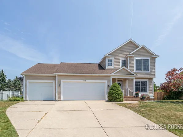 6698 Hartman Dr SE, Caledonia, MI 49316