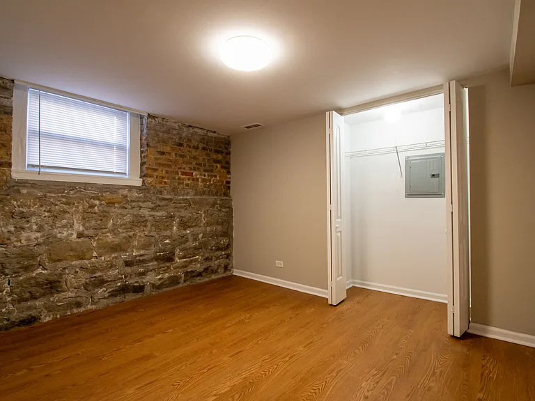 Maynard At Elaine Place — Photo 13