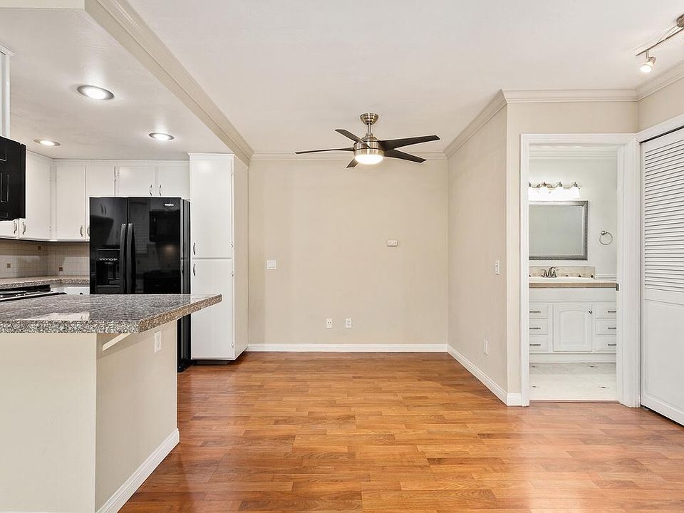 1st image of 224 Woodland Pkwy #626