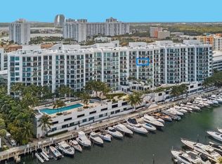 3029 188th St #911, Aventura, FL 33180