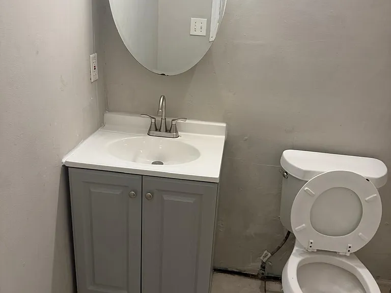 235 Barfield Ave SW — Photo 4