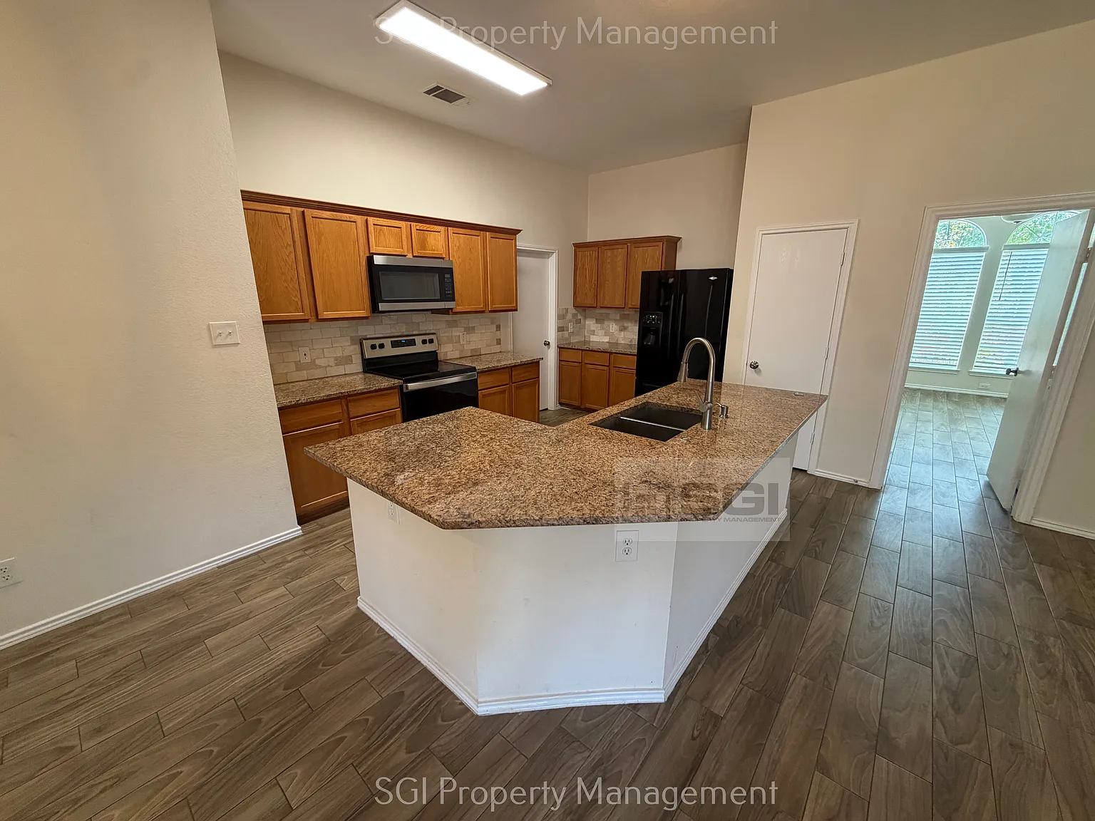 Home in Presidents Point McKinney! — Photo 4