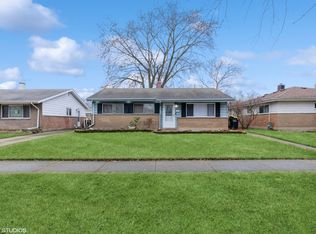17206 Henry St, Lansing, IL 60438