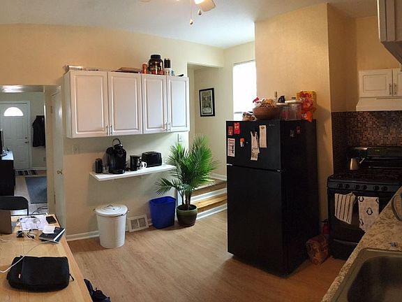 pic 5 kitchen