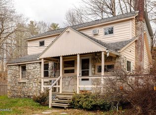 26 Lenox Rd, West Stockbridge, MA 01266