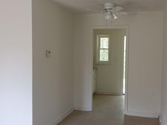 3rd image of 708 Monticello Dr