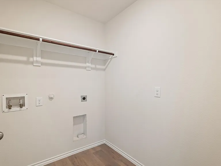2319 Burleson Rd — Photo 17