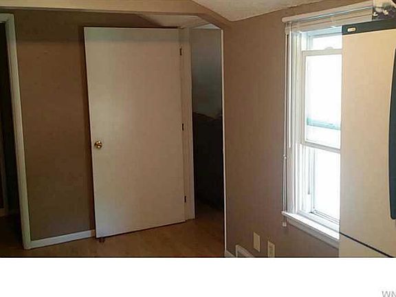 5th image of 248 Meadow Dr