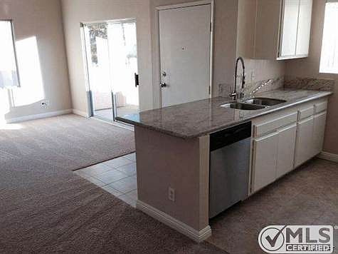 5th image of 24432 Valle Del Oro Unit 201