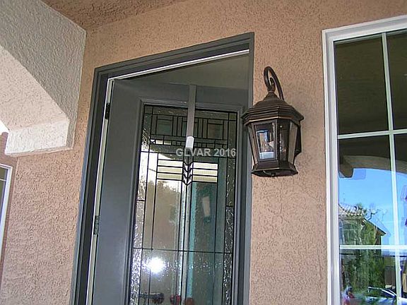 3rd image of 9610 Stoney Mesa Ct