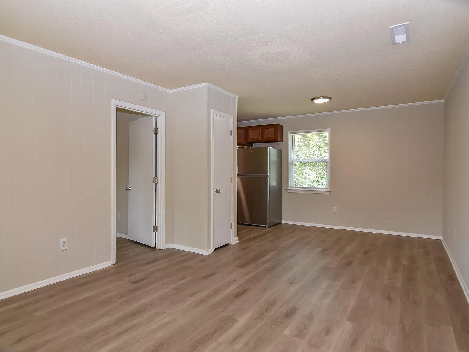 1 bed, 1.0 bath, 700 sqft, $1,150 — Photo 3