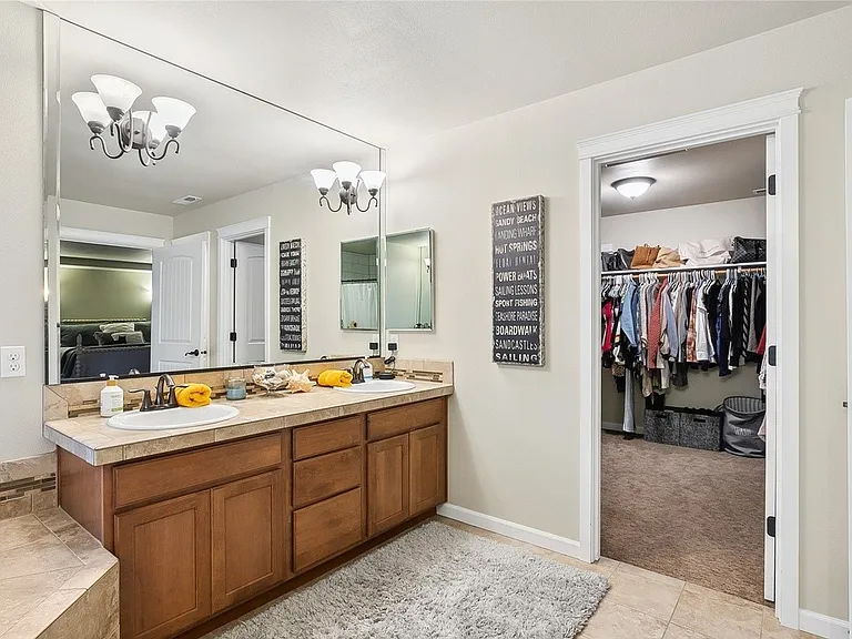 4117 Jude Ct NE — Photo 16