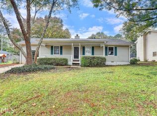 140 Summer Pond Trl, Lawrenceville, GA 30046