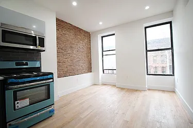 Rented by Next Door Realty NYC