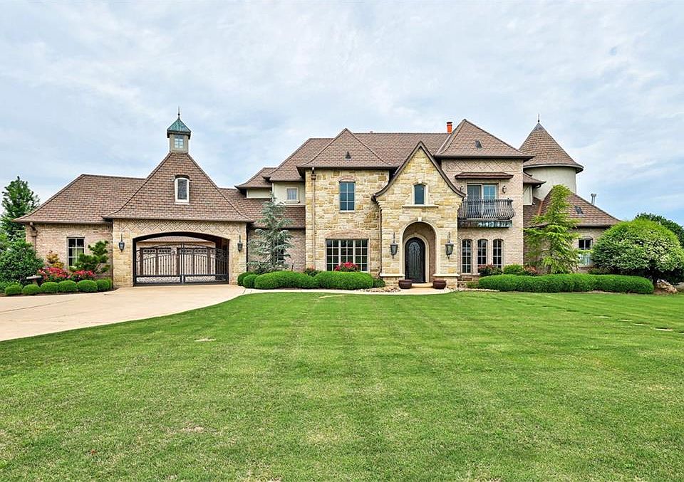 1st image of 21730 Villagio Dr