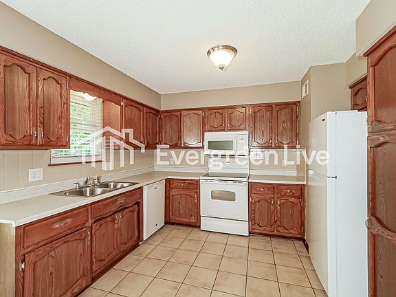 5th image of 1808 NE McKee Ln