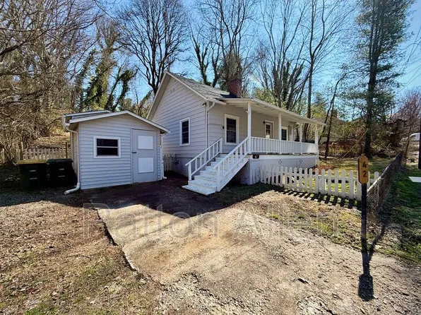 42 6th St, Asheville, NC 28804