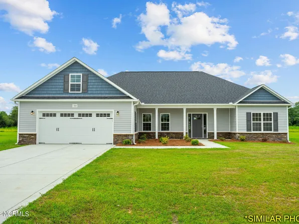 585 A I Taylor Road, Richlands, NC 28574