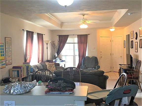 4th image of 1008 Crepe Myrtle Ct