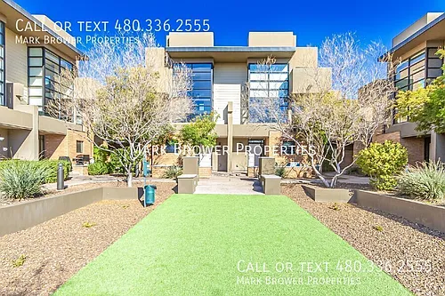 1300 W 5th St Photo 1 1300 W 5th St Photo 1