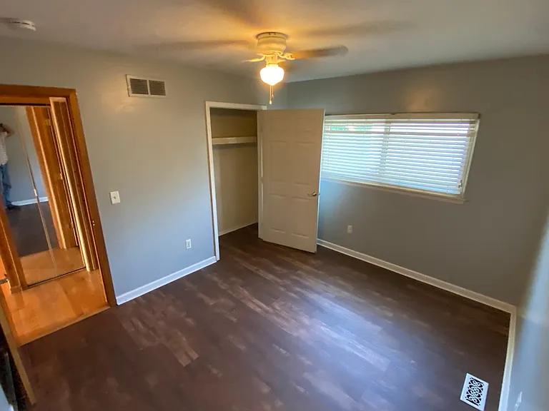 23024 Piper Ave — Photo 14