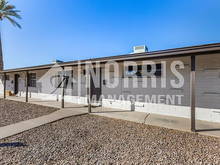803 N Park Ave — Photo 3