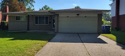 27428 Audrey Ave Photo 1