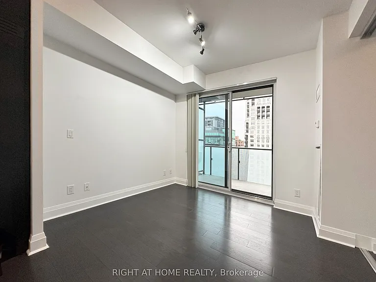 65 Saint Mary St #1808 — Photo 4