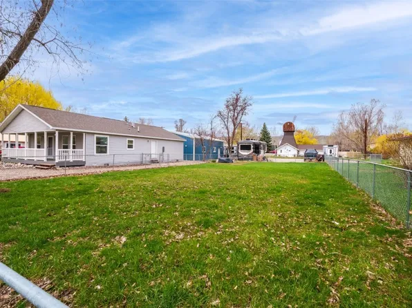 748 E Washington Ave, Hayden, CO 81639