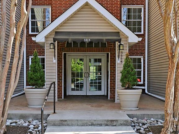 3rd image of 3315 Wyndham Cir APT 3226