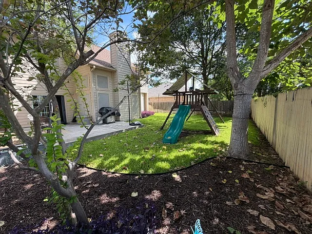 121 Ozuna Dr — Photo 10