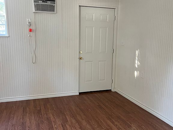 3rd image of 705 N 5th St #1