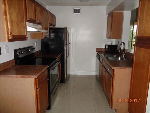 3rd image of 4970 NW 97th Pl #1