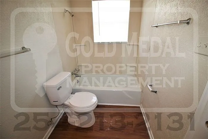 930 J R Ct — Photo 9