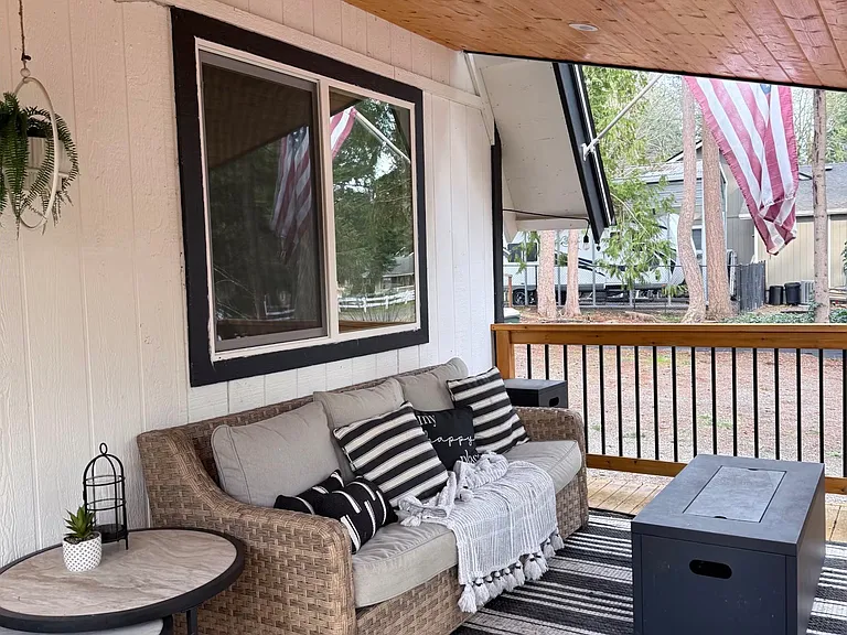 15616 Topaz Dr SE — Photo 17
