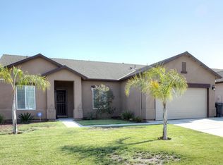 1378 El Paso Ave, Dinuba, CA 93618