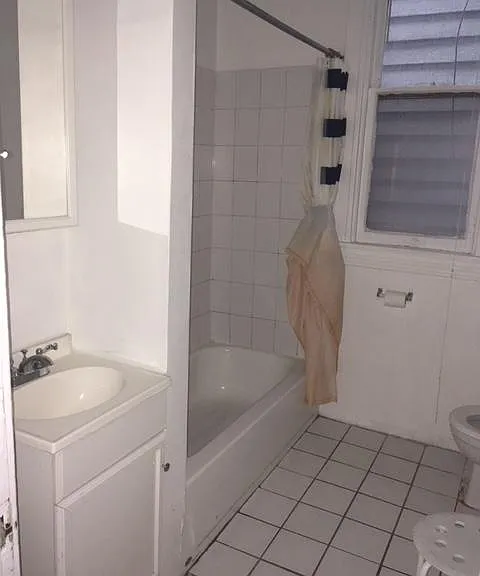 1116 W Wellington Ave #1 — Photo 9