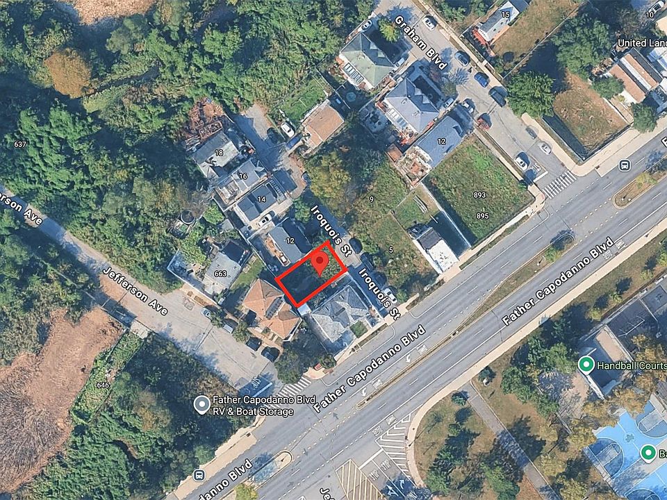 2nd image of 8 Iroquois Street