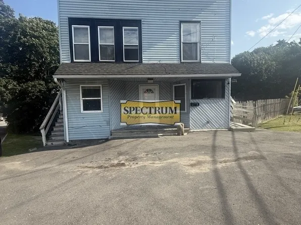 42 Summer St #2, Waterville, ME 04901
