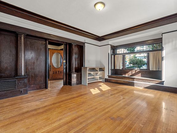 Bedroom 5: This room has already been rented and is no longer available.