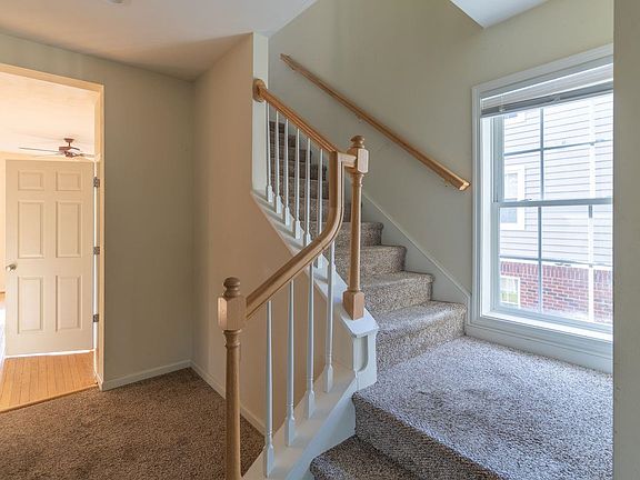 5th image of 516 Tyler Ave