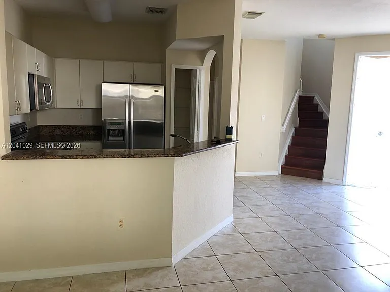 11823 SW 152nd Ct — Photo 2