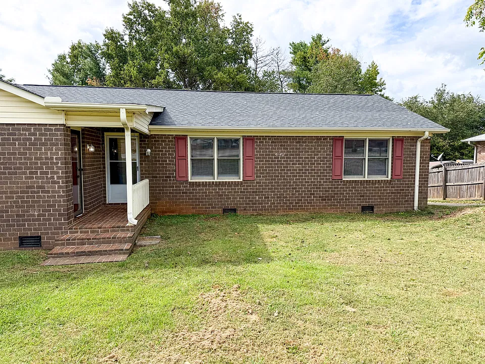 1564 E Blackstock Rd #A