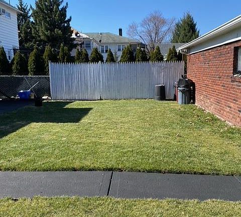 5th image of 98 N Atherton Ave