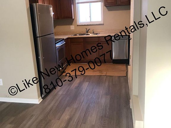 2nd image of 434 Edward St #434