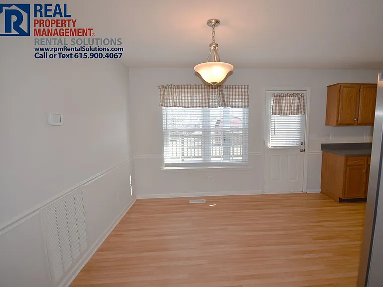 118 Casper Ct — Photo 6