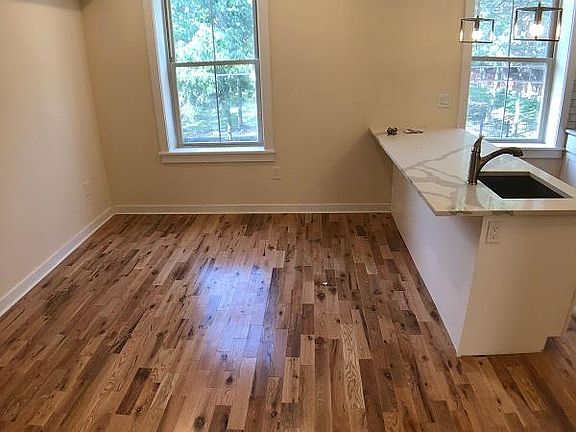 4th image of 1732 W Girard Ave Floor 2